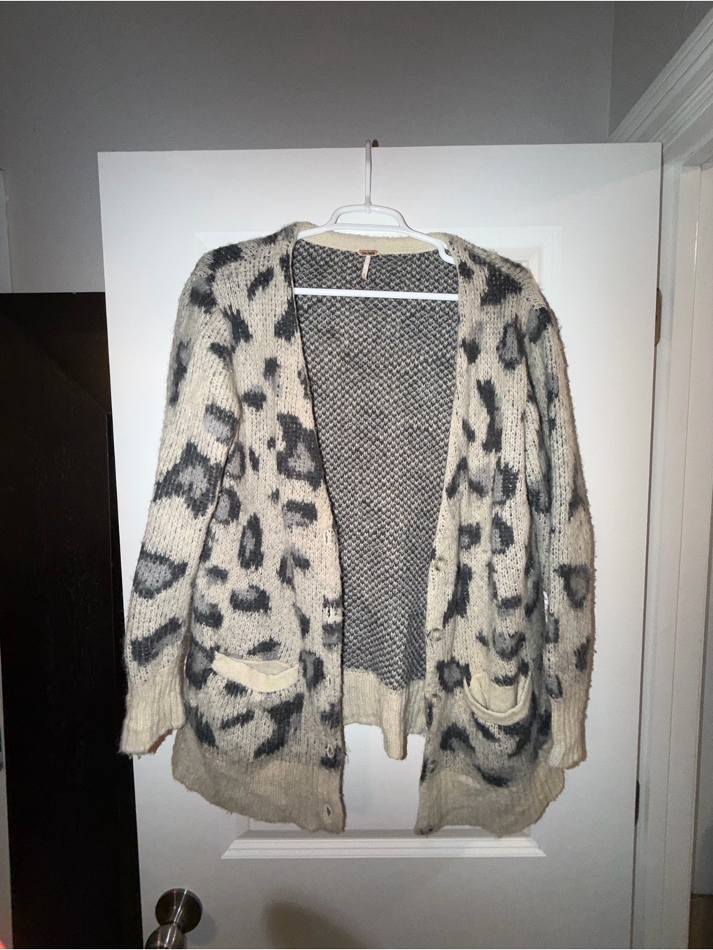 Size S/P oversized Free People Leopard-Print Open Cardigan